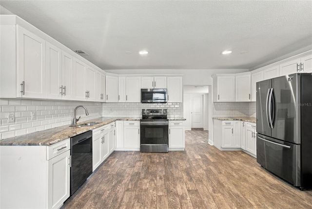 4107 W WYOMING AVENUE, Tampa, FL 33616
