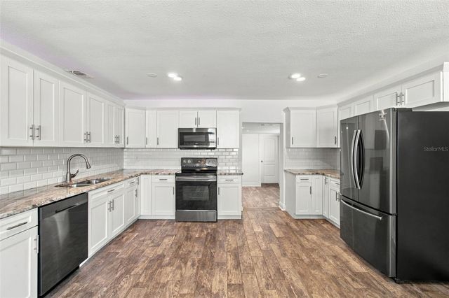 4107 W WYOMING AVENUE, Tampa, FL 33616