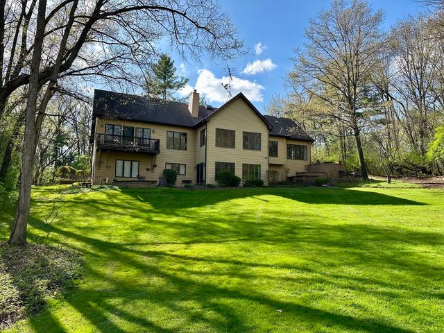 15214 Shamrock Lane, Woodstock, IL 60098