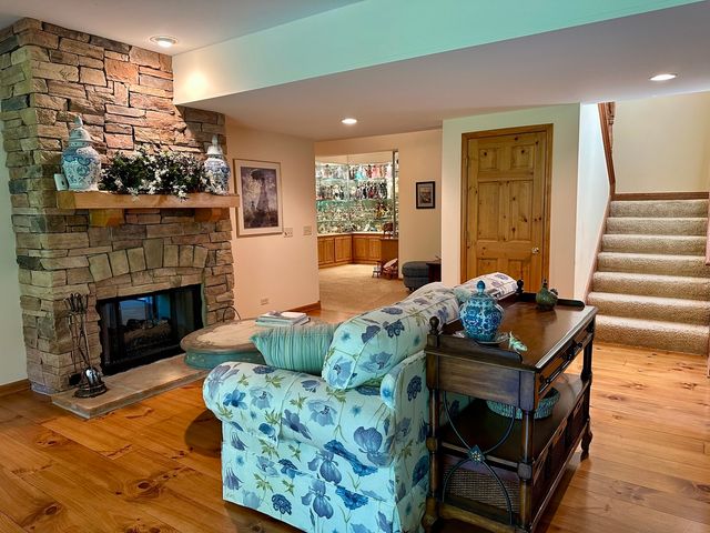 15214 Shamrock Lane, Woodstock, IL 60098