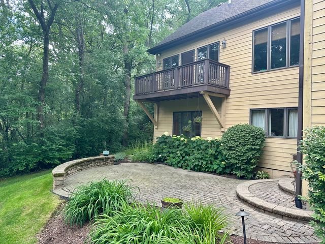 15214 Shamrock Lane, Woodstock, IL 60098