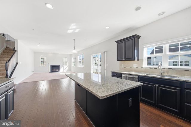 11167 SAINT CHRISTOPHER DR, White Plains, MD 20695