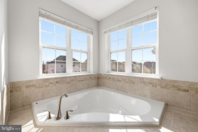 11167 SAINT CHRISTOPHER DR, White Plains, MD 20695