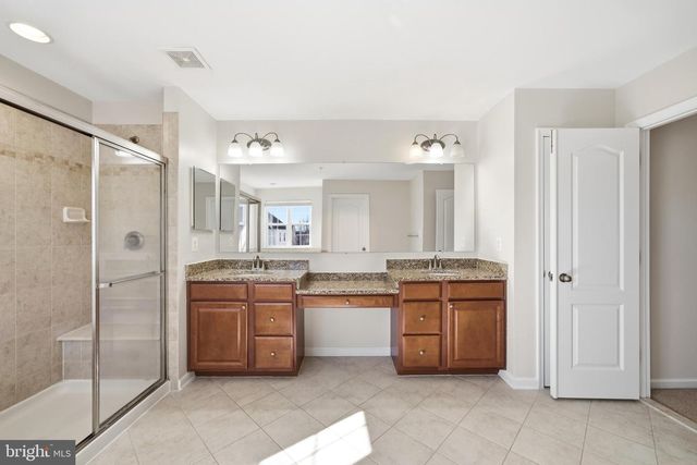 11167 SAINT CHRISTOPHER DR, White Plains, MD 20695