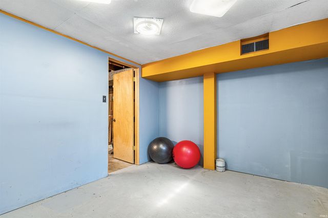 129 Knox Drive, West Lafayette, IN 47906