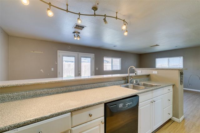 5650 Sea Breeze Avenue, Las Vegas, NV 89110