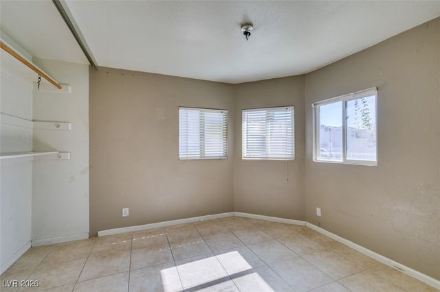 5650 Sea Breeze Avenue, Las Vegas, NV 89110