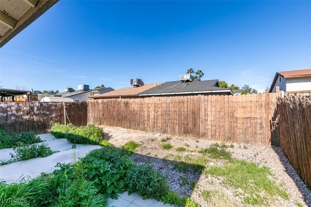 5650 Sea Breeze Avenue, Las Vegas, NV 89110