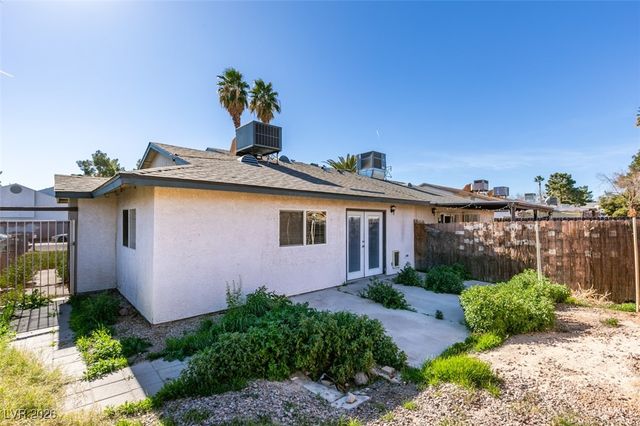 5650 Sea Breeze Avenue, Las Vegas, NV 89110