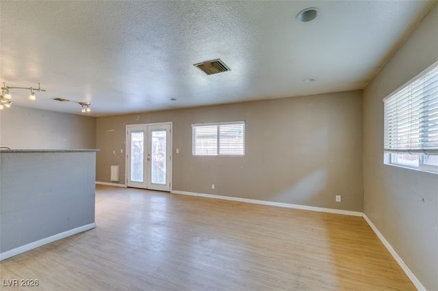 5650 Sea Breeze Avenue, Las Vegas, NV 89110