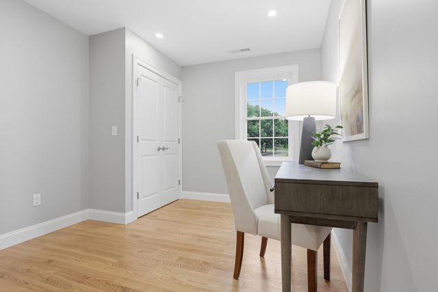22 Townsend Road, Shirley, MA 01464