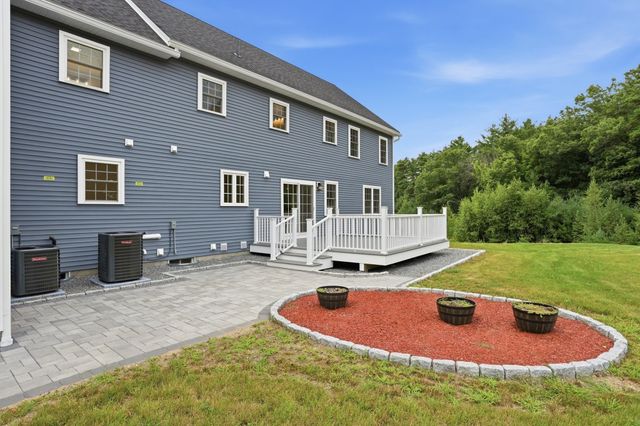 22 Townsend Road, Shirley, MA 01464