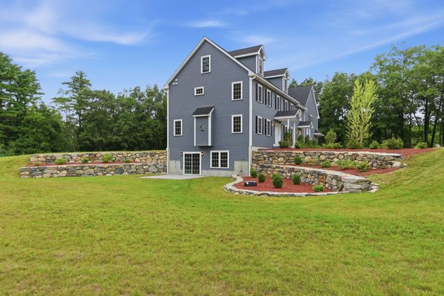 22 Townsend Road, Shirley, MA 01464