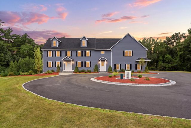 22 Townsend Road, Shirley, MA 01464