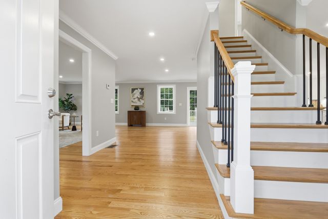 22 Townsend Road, Shirley, MA 01464