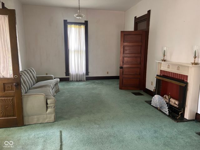 712 Cottage Avenue, Anderson, IN 46012