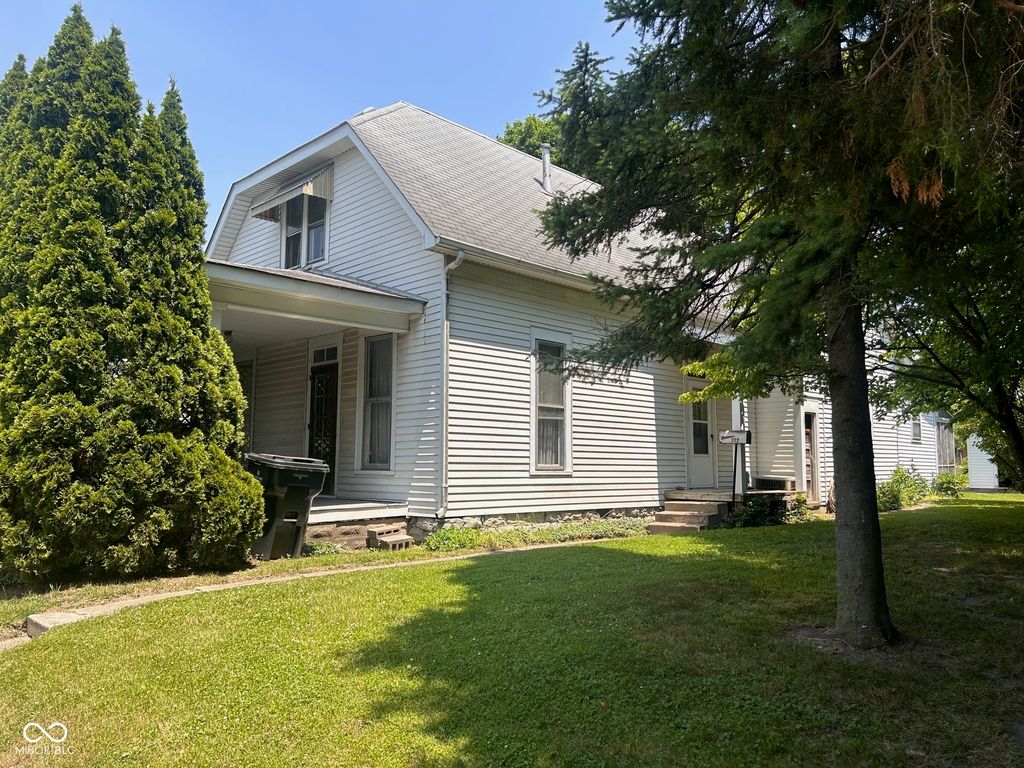 712 Cottage Avenue, Anderson, IN 46012