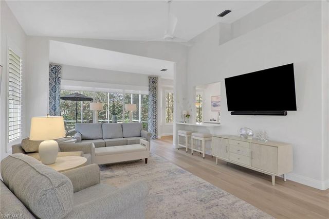 1191 Imperial DR 55, Naples, FL 34110