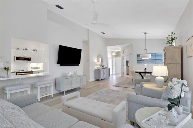 1191 Imperial DR 55, Naples, FL 34110