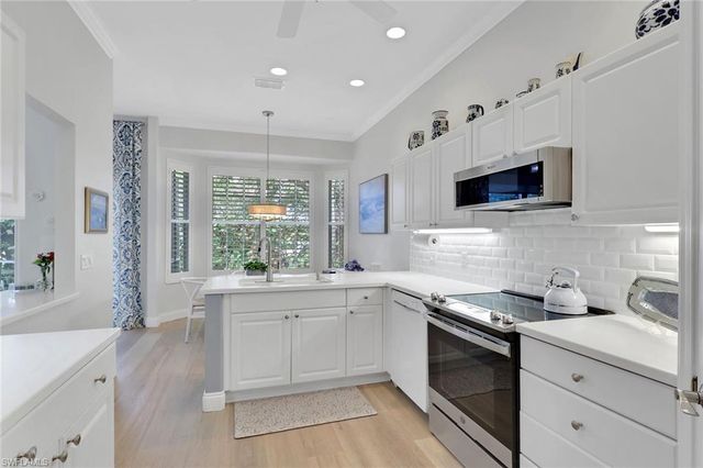 1191 Imperial DR 55, Naples, FL 34110