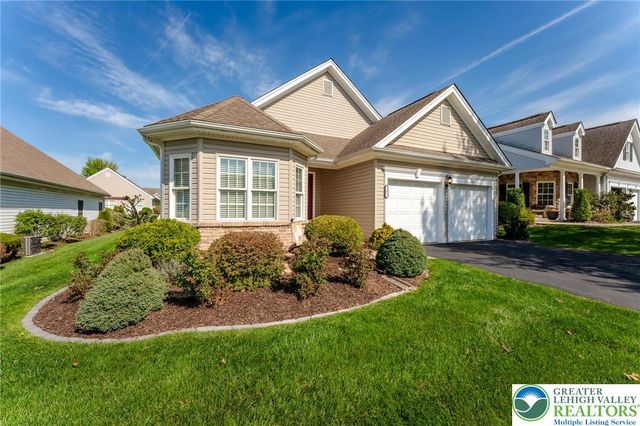 5 Edinburgh Drive, Easton, PA 18045