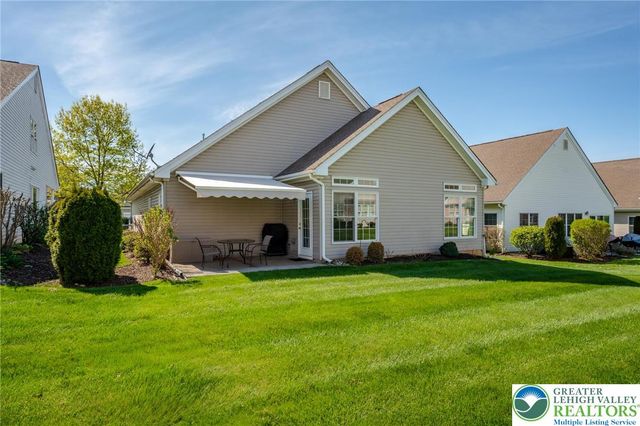 5 Edinburgh Drive, Easton, PA 18045