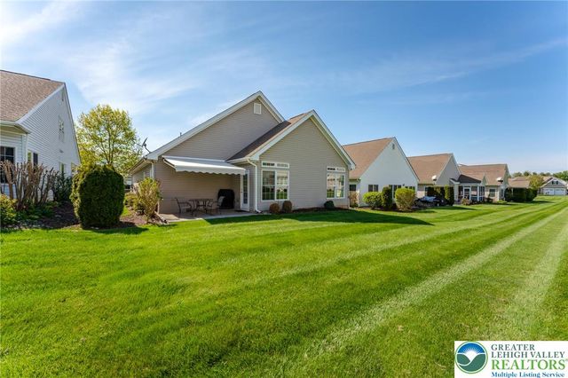 5 Edinburgh Drive, Easton, PA 18045
