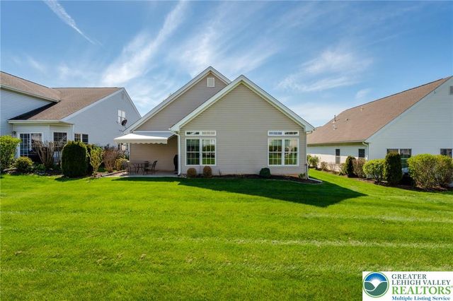 5 Edinburgh Drive, Easton, PA 18045