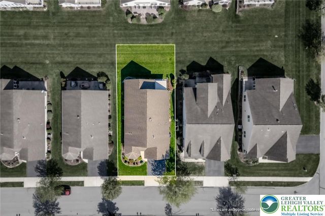 5 Edinburgh Drive, Easton, PA 18045