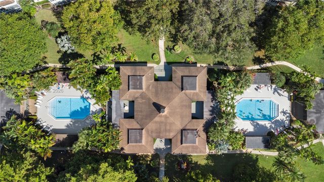 5121 W Oakland Park Blvd 304, Lauderdale Lakes, FL 33313