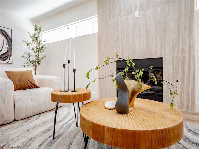 9364 Sparkling Waters Avenue, Las Vegas, NV 89129