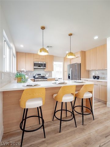 9364 Sparkling Waters Avenue, Las Vegas, NV 89129