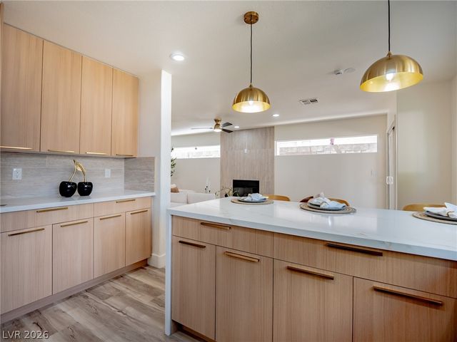 9364 Sparkling Waters Avenue, Las Vegas, NV 89129