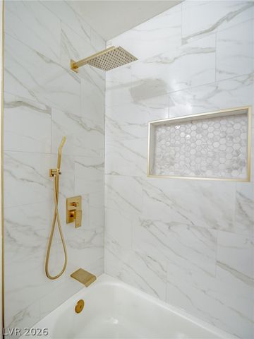 9364 Sparkling Waters Avenue, Las Vegas, NV 89129