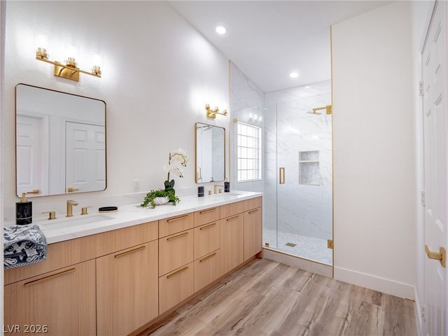 9364 Sparkling Waters Avenue, Las Vegas, NV 89129