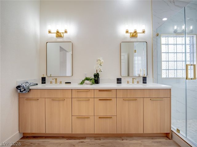 9364 Sparkling Waters Avenue, Las Vegas, NV 89129