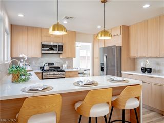 9364 Sparkling Waters Avenue, Las Vegas, NV 89129