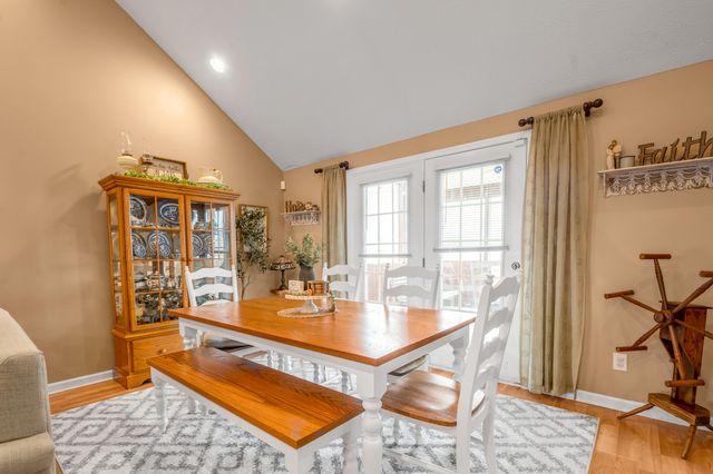 125 Summerhill Way, Winchester, KY 40391