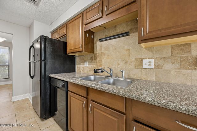 6817 CORALBERRY Lane S, Jacksonville, FL 32244
