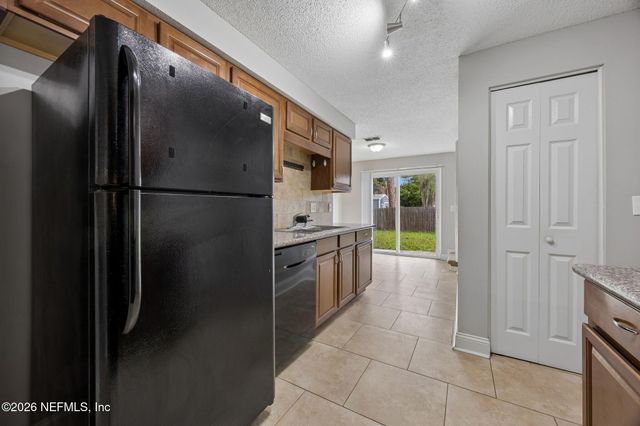 6817 CORALBERRY Lane S, Jacksonville, FL 32244
