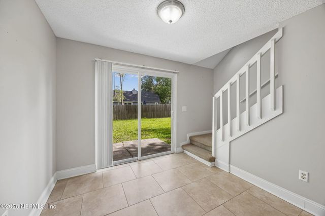 6817 CORALBERRY Lane S, Jacksonville, FL 32244