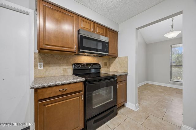 6817 CORALBERRY Lane S, Jacksonville, FL 32244