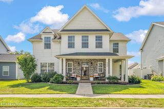 130 Hackberry St, Oak Ridge, TN 37830
