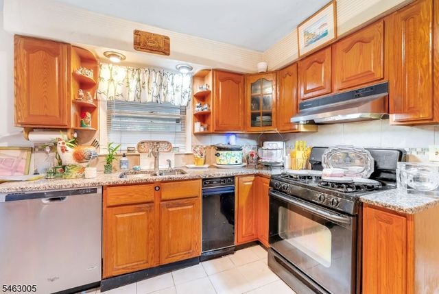 1 Sandy Ln, Randolph Twp., NJ 07869