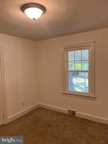 802 W MIDDLE ST, Hanover, PA 17331