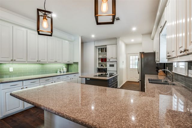1700 Bowie Circle, Corsicana, TX 75110