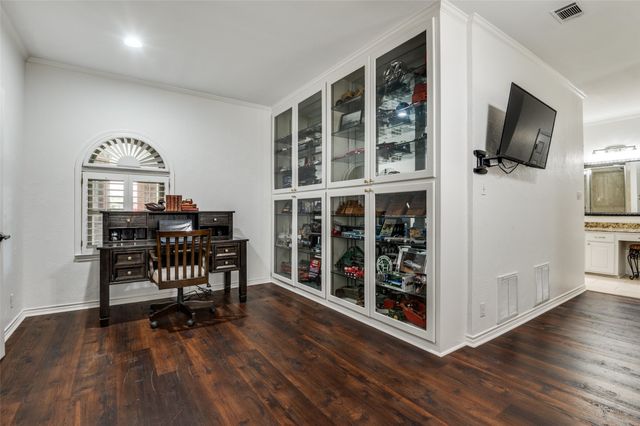 1700 Bowie Circle, Corsicana, TX 75110