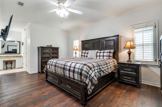 1700 Bowie Circle, Corsicana, TX 75110
