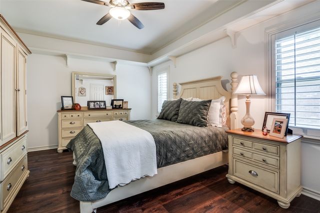 1700 Bowie Circle, Corsicana, TX 75110