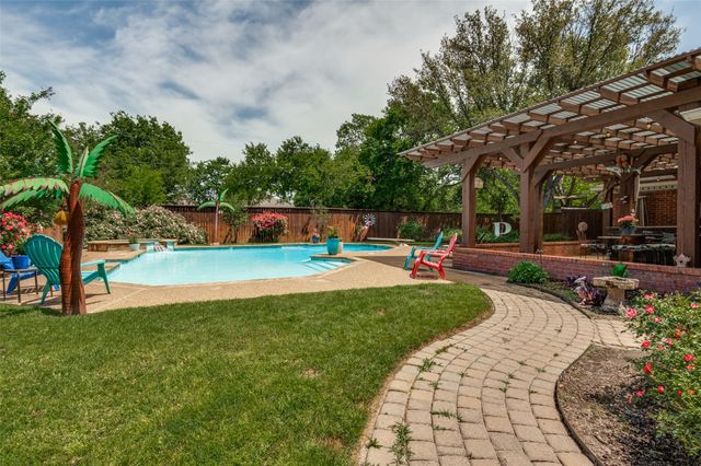 1700 Bowie Circle, Corsicana, TX 75110